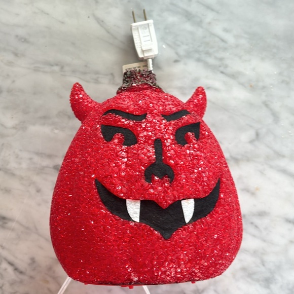 COPY - Ruby Red Halloween/Fall Decor - Picture 4 of 6